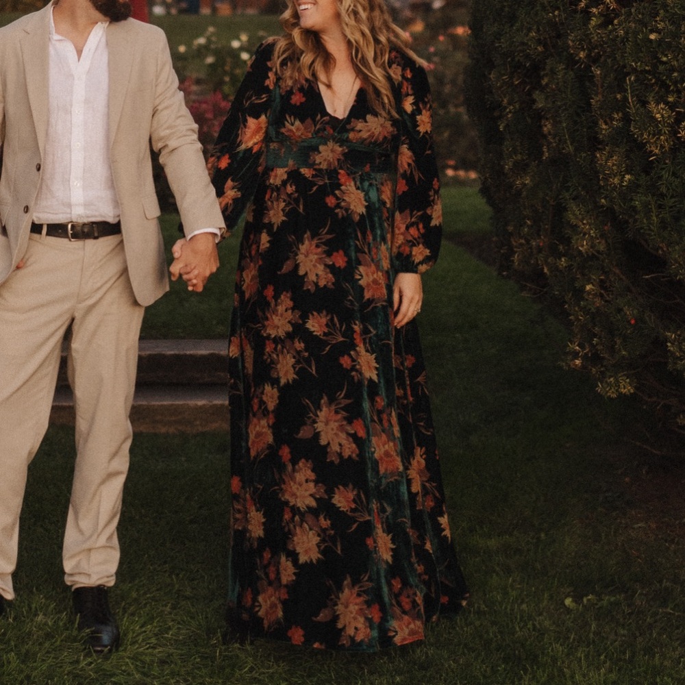 Baltic Born floral maxi dress - dark green floral - Picture 2 of 7